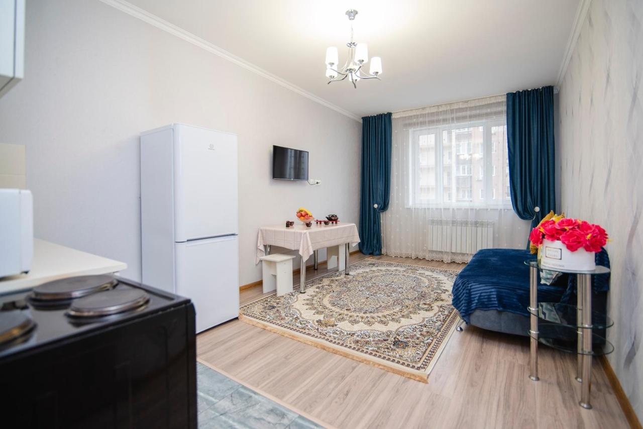 Apartment Zodiak Almaty Exterior foto