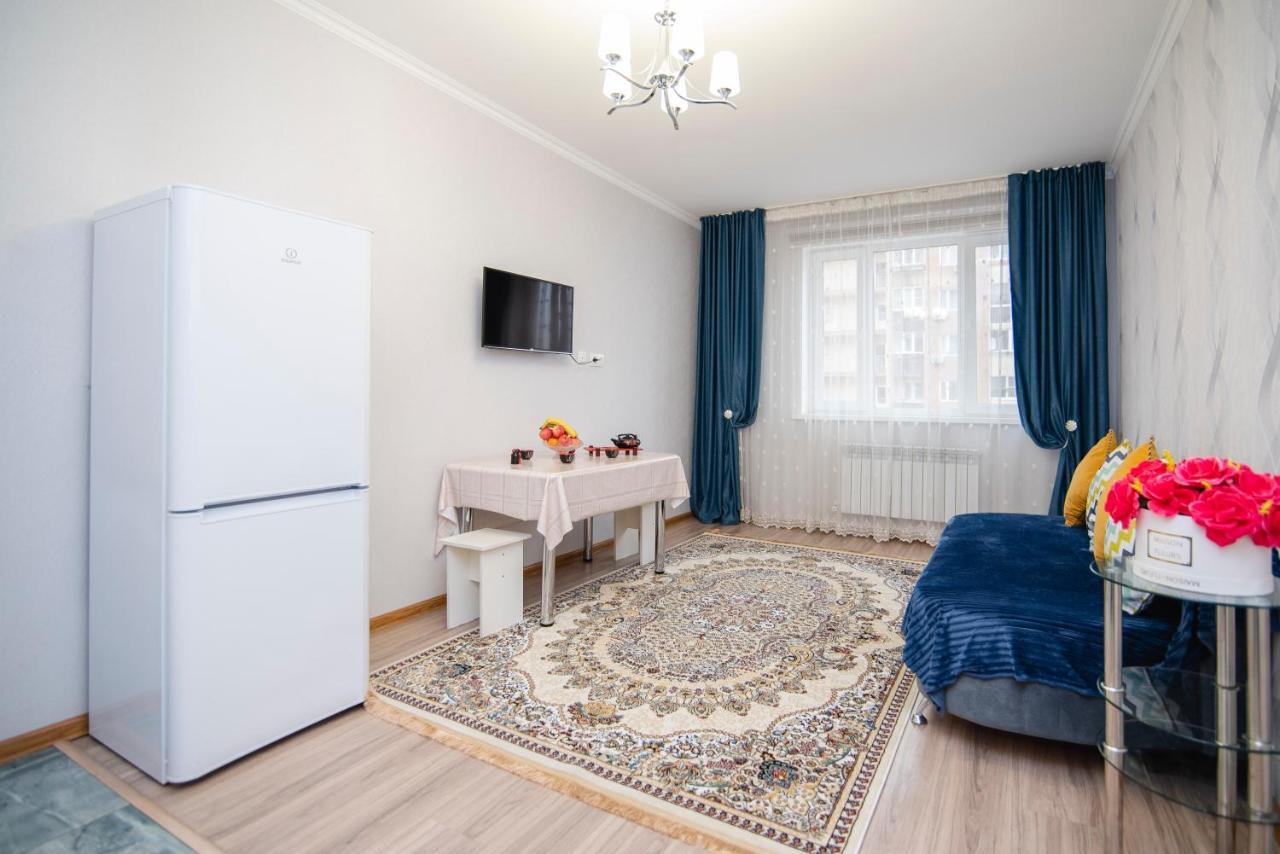 Apartment Zodiak Almaty Exterior foto