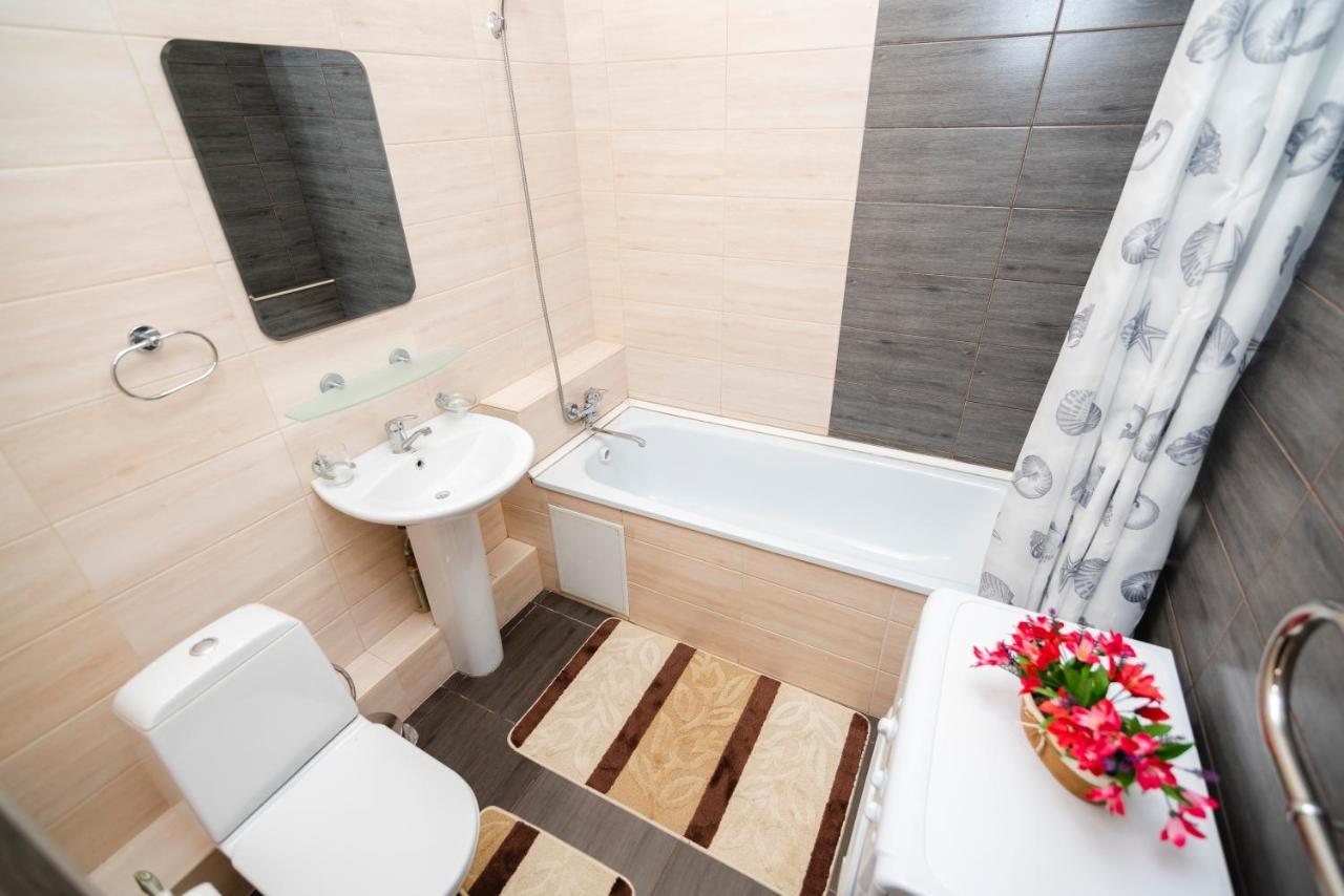 Apartment Zodiak Almaty Exterior foto